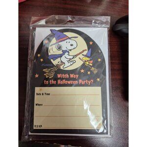 Snoopy Halloween Party Invitations 10-Pack